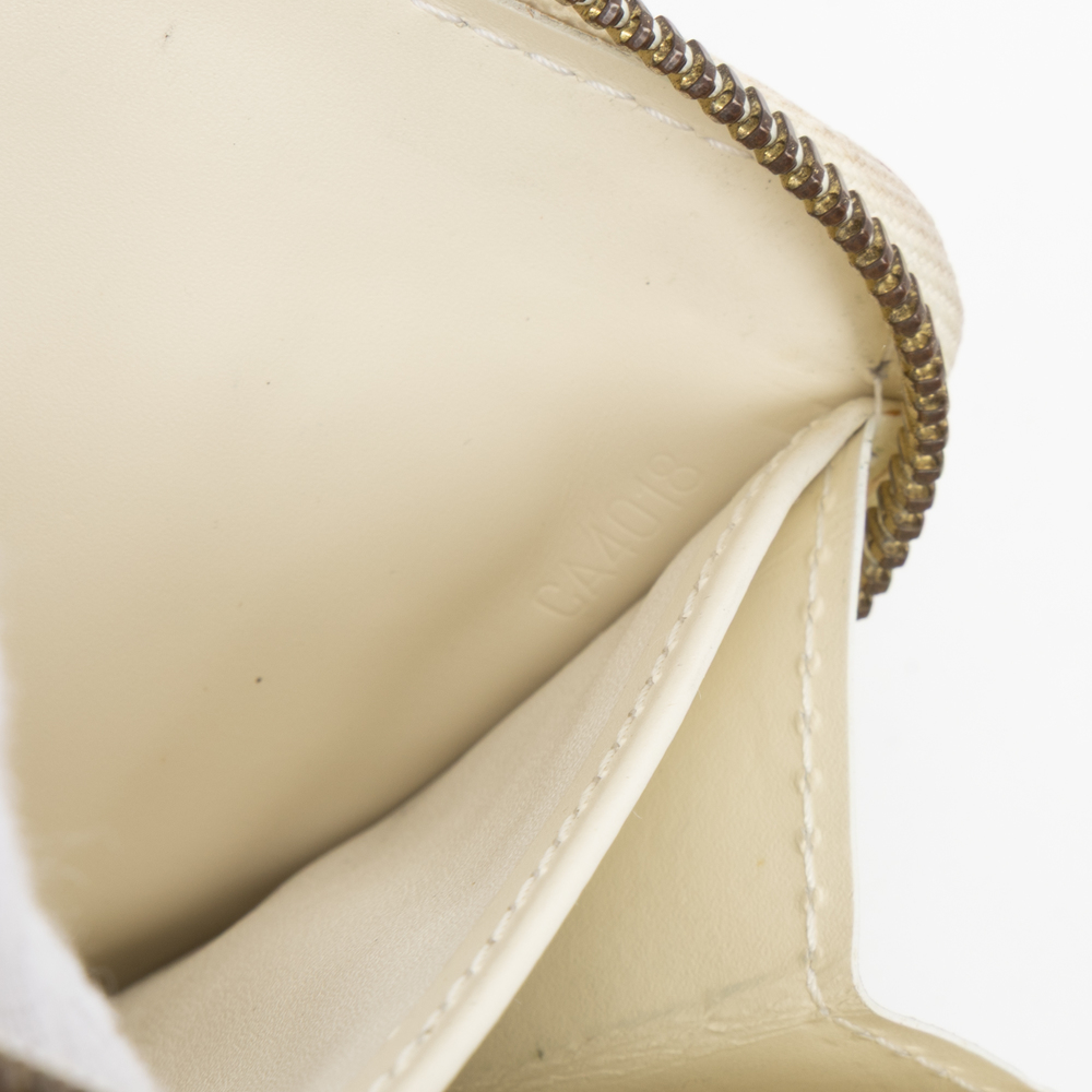 Louis Vuitton Zippy Wallet - Picture 8 of 8